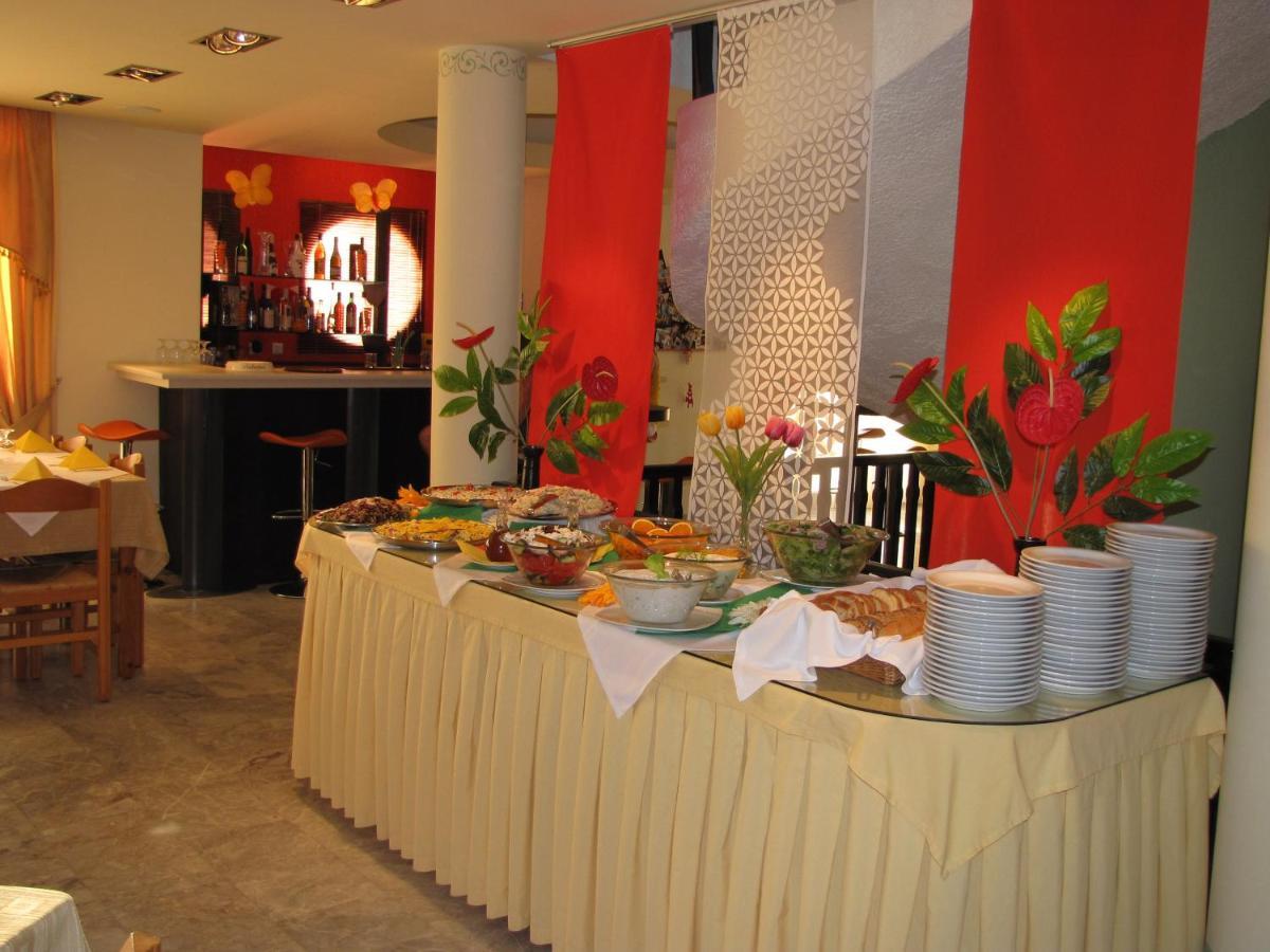 Ermioni Hotel Paralia Kourna Exterior photo